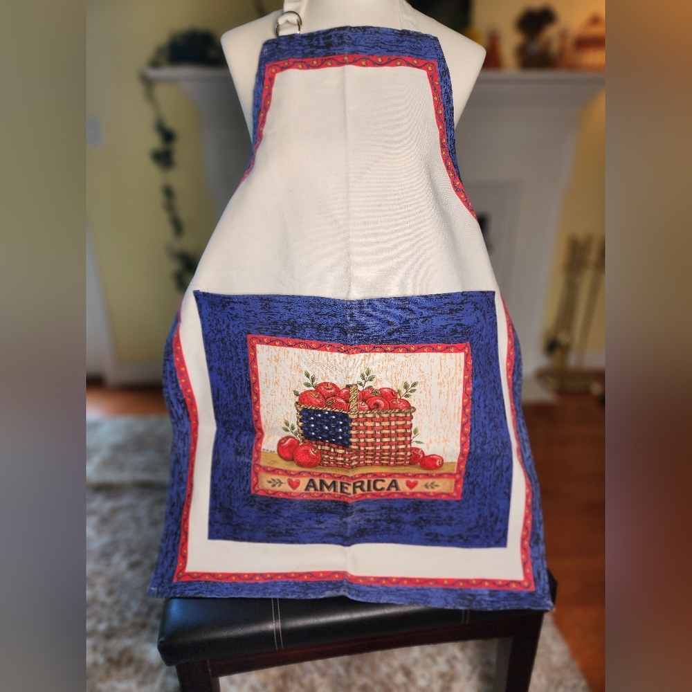NWOT VINTAGE AMERICA APPLES APRON